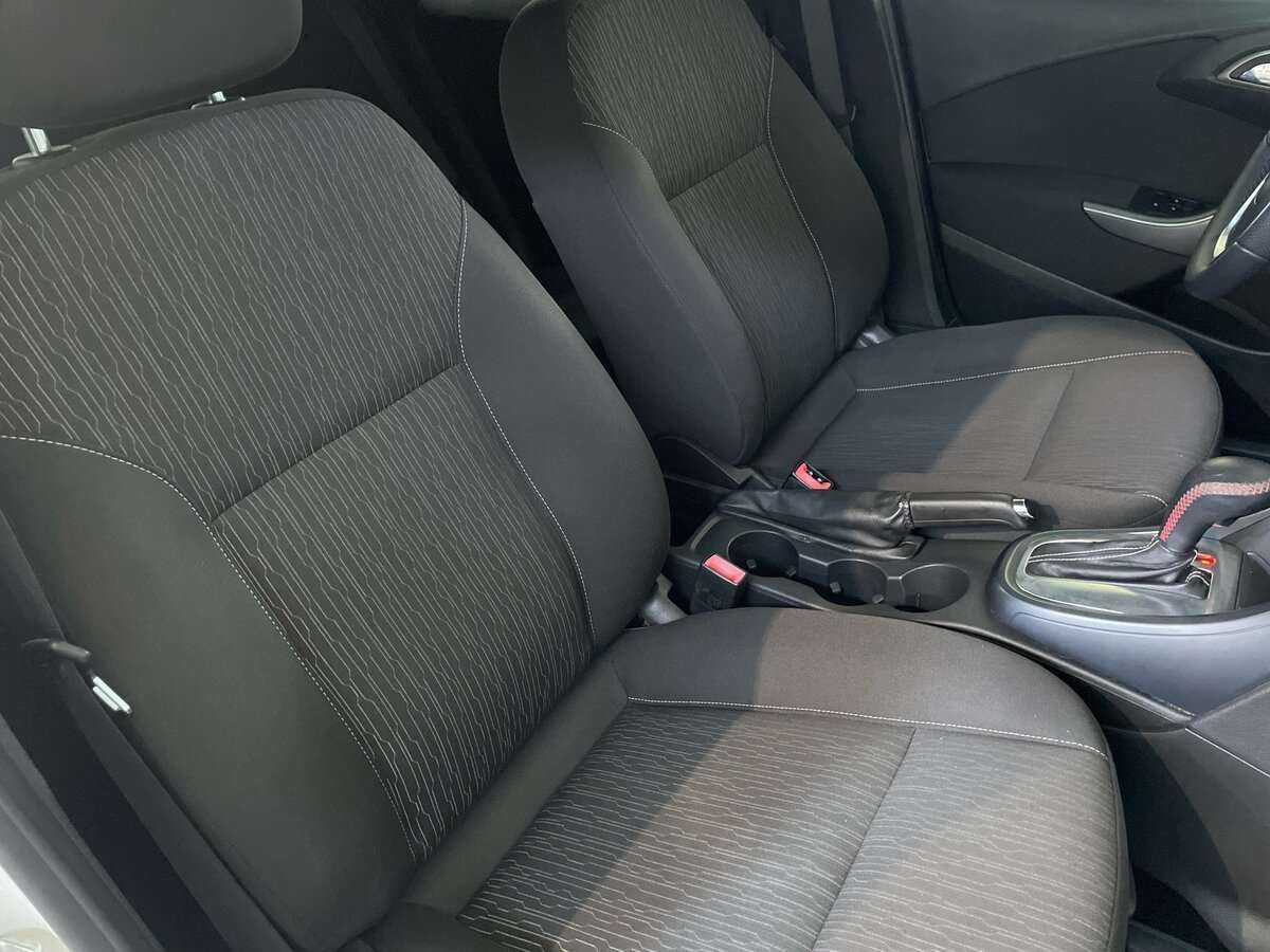 Opel Astra 2012 года с пробегом. Фото: #17