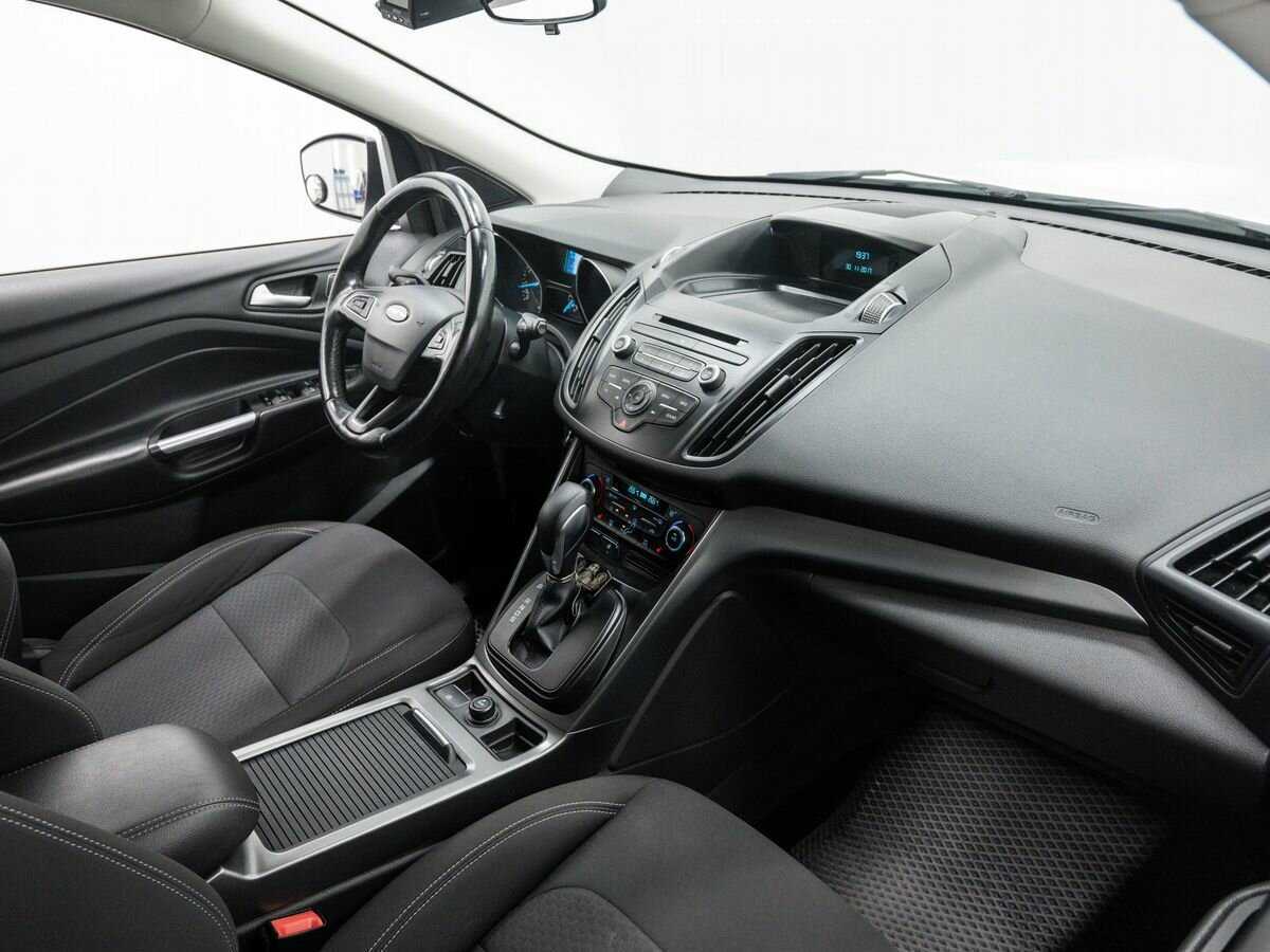 Ford Kuga 2018 года с пробегом. Фото: #7