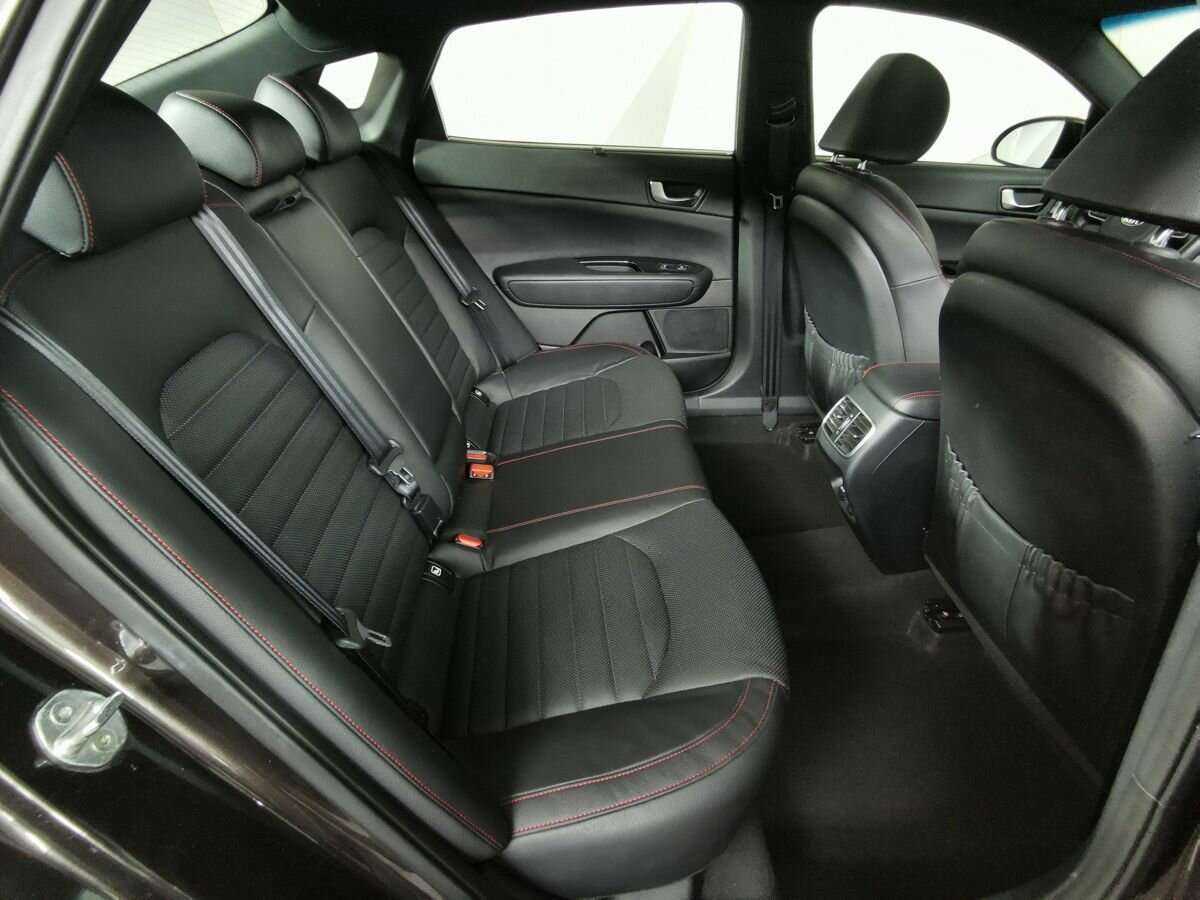 Kia Optima 2018 года с пробегом. Фото: #11