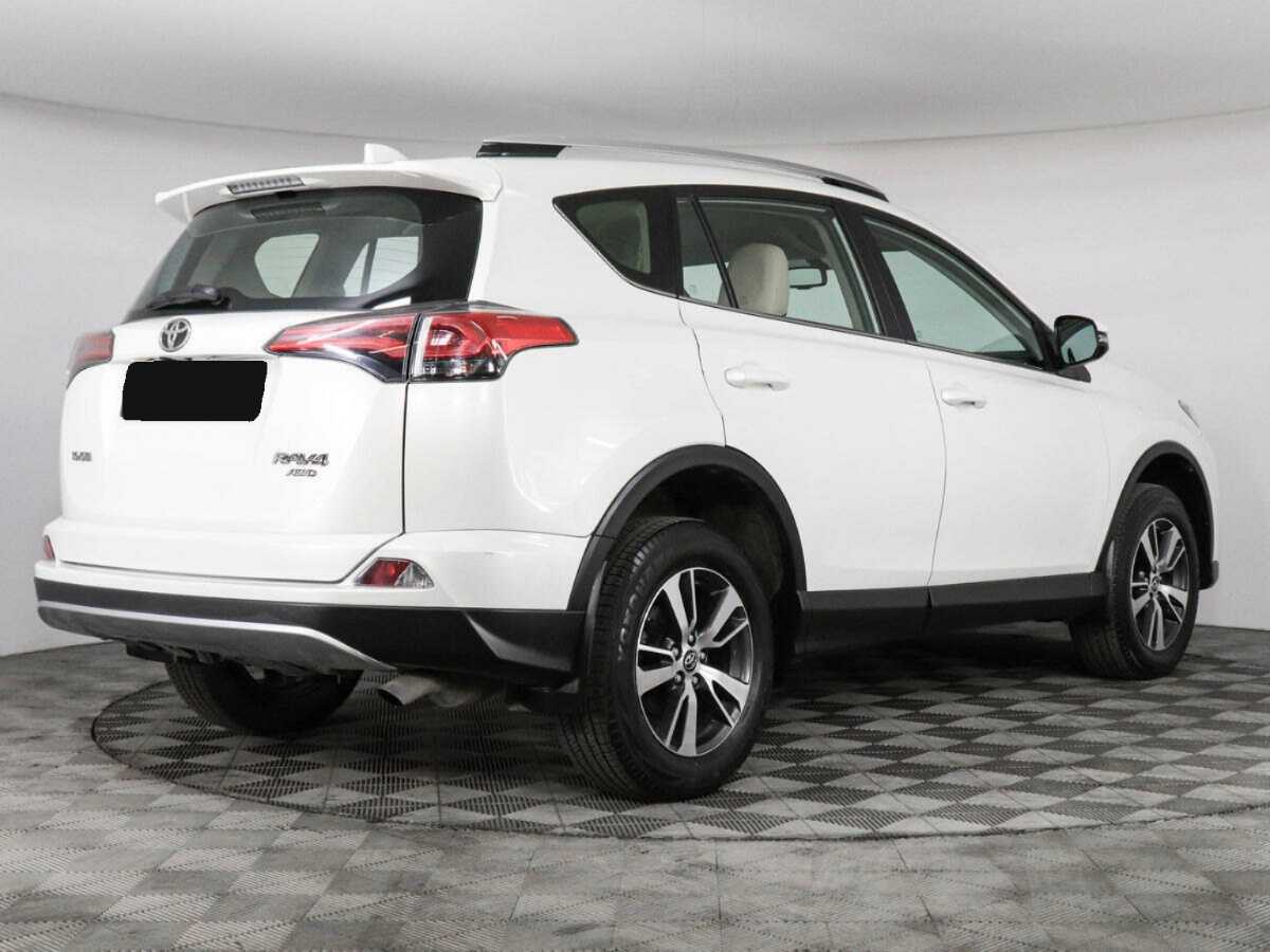 Toyota RAV4 2017 года с пробегом. Фото: #4