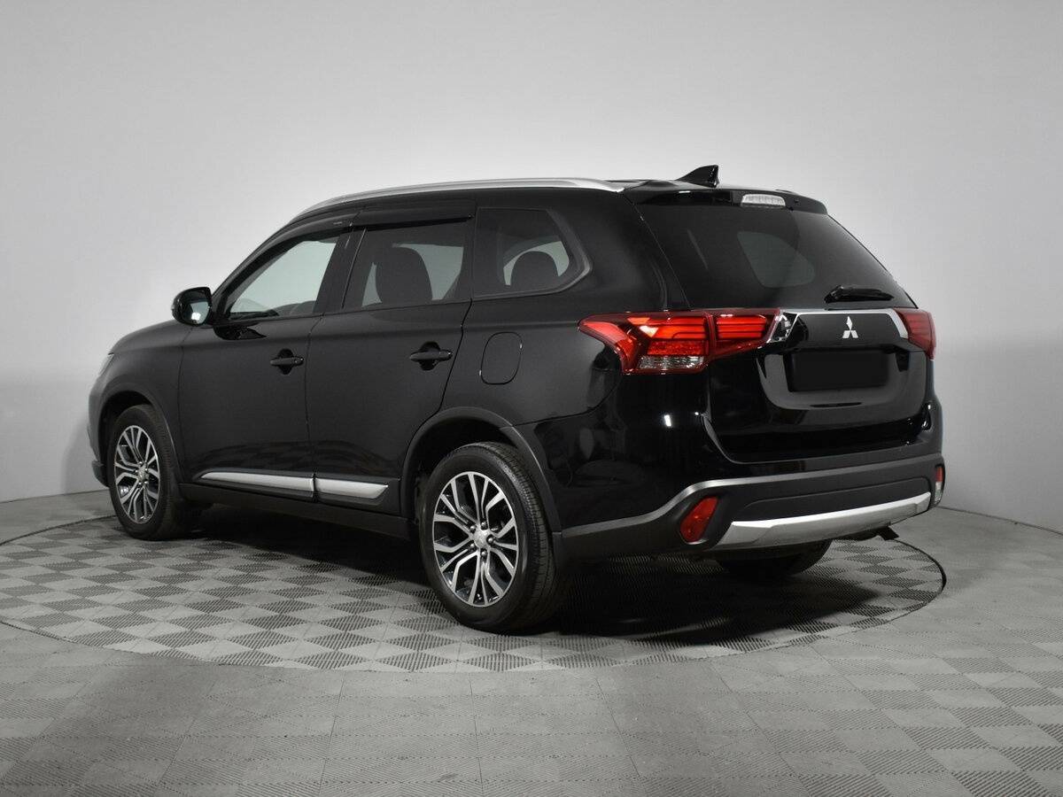 Mitsubishi Outlander 2018 года с пробегом. Фото: #6