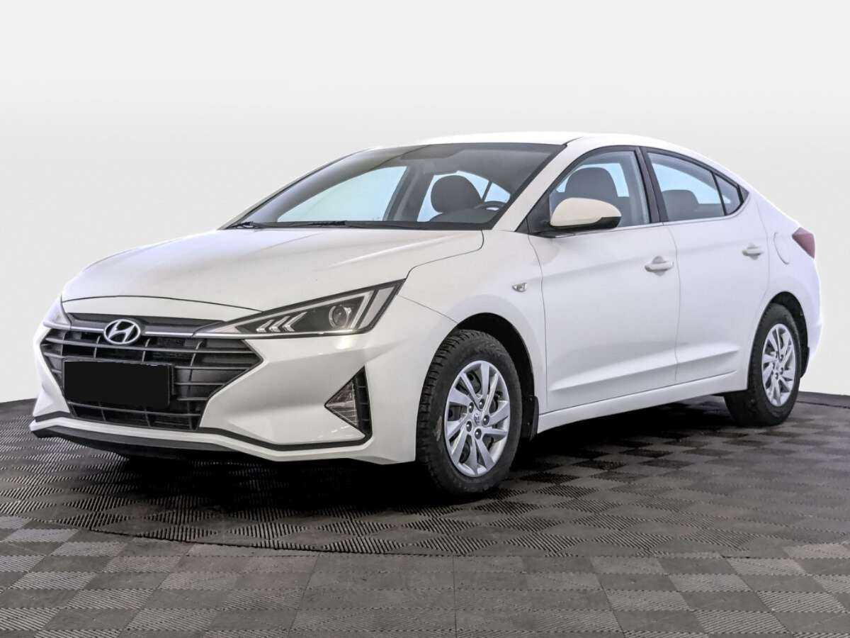 Hyundai Elantra 2020 года с пробегом. Посмотреть фото