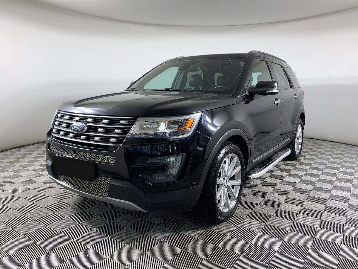 Ford Explorer 2016 года с пробегом. Посмотреть фото
