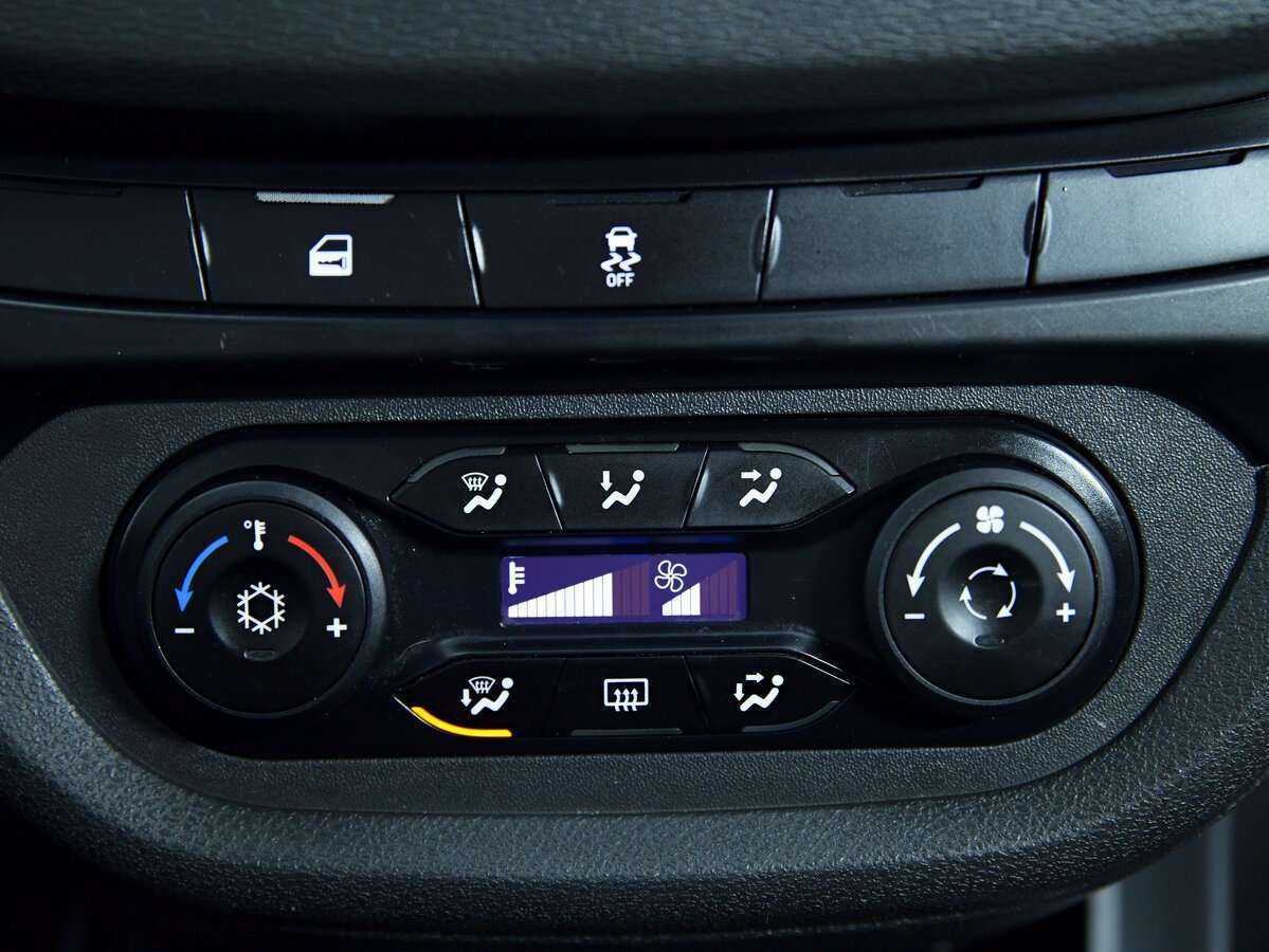 Lada (ВАЗ) Vesta 2019 года с пробегом. Фото: #12