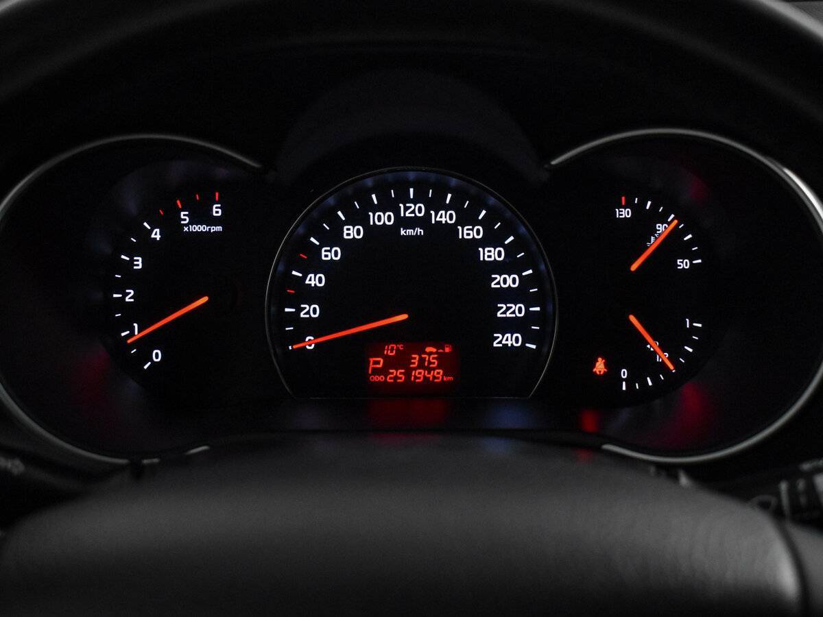 Kia Sorento 2012 года с пробегом. Фото: #14