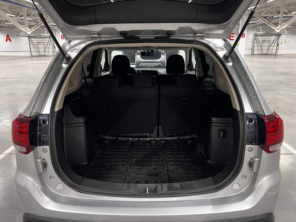 Mitsubishi Outlander 2017 года с пробегом. Фото: #9