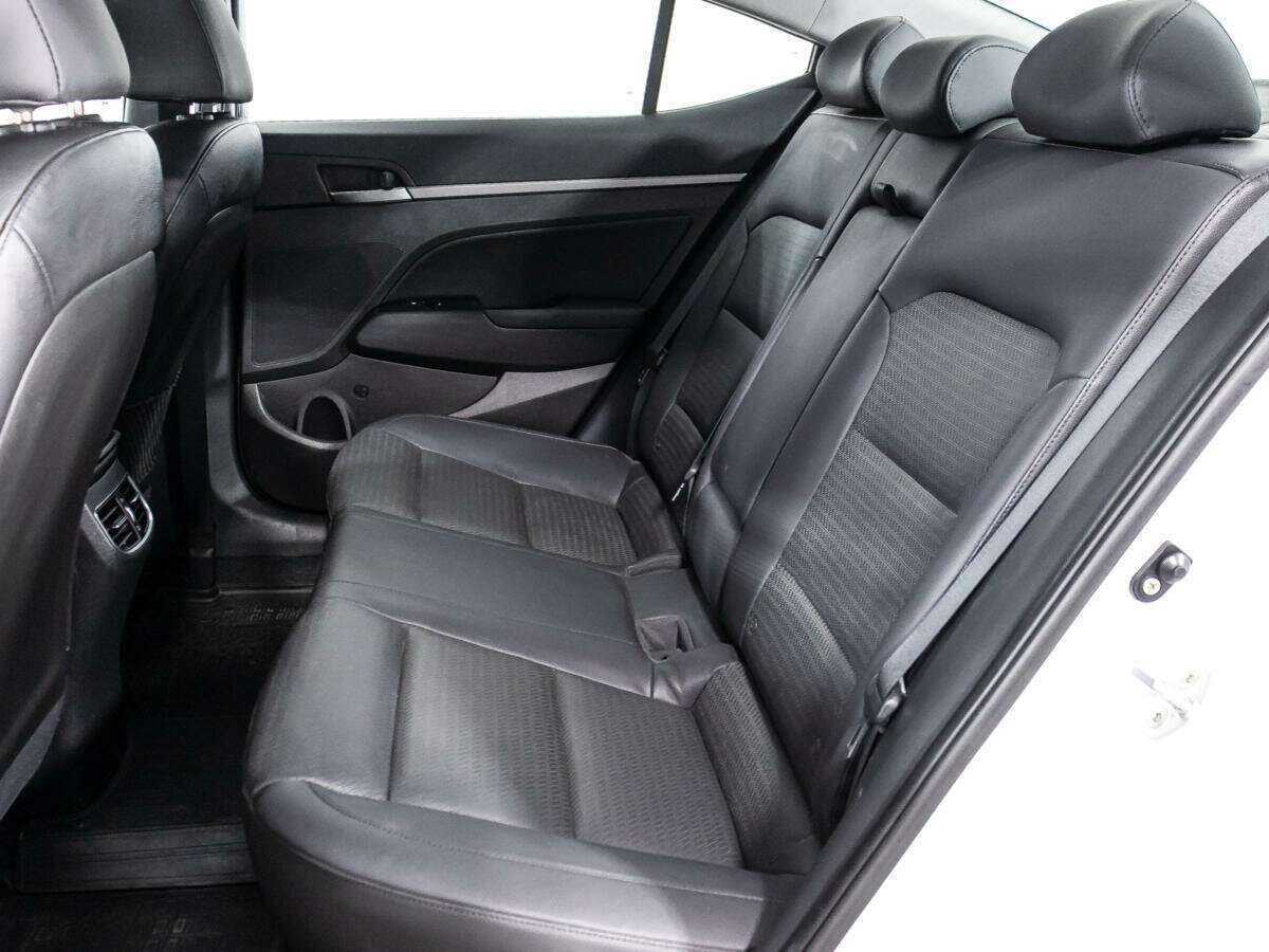 Hyundai Elantra 2016 года с пробегом. Фото: #9