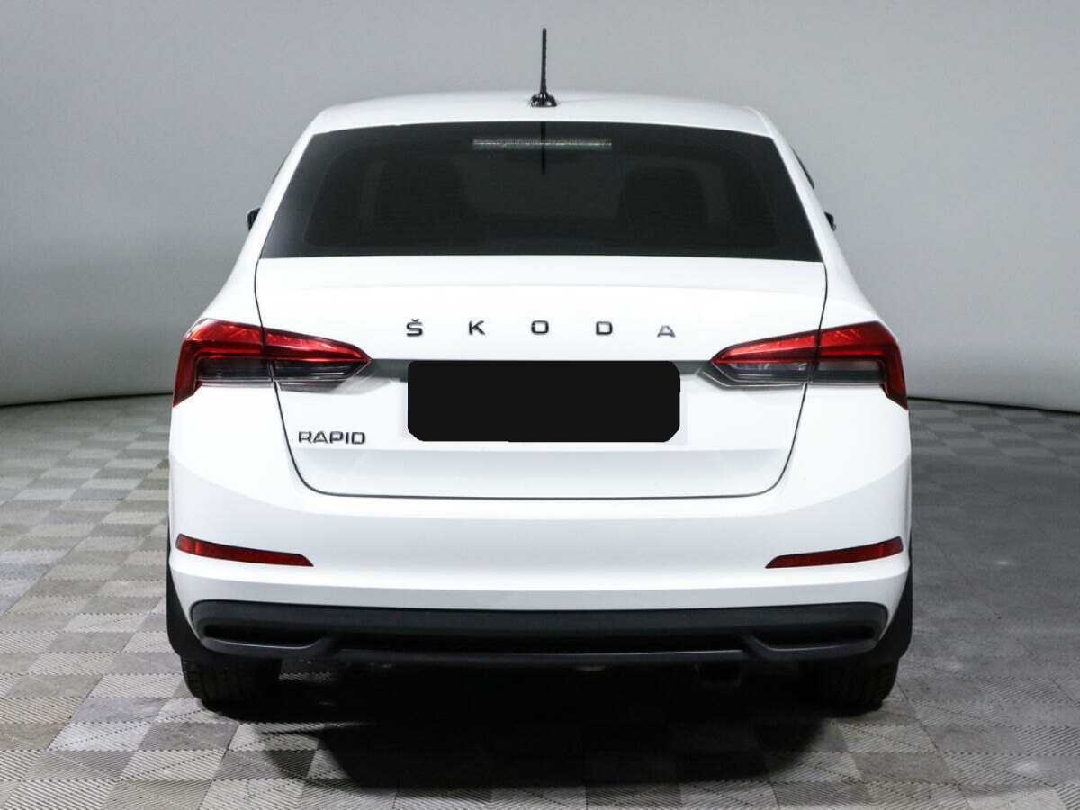 Skoda Rapid 2021 года с пробегом. Фото: #5