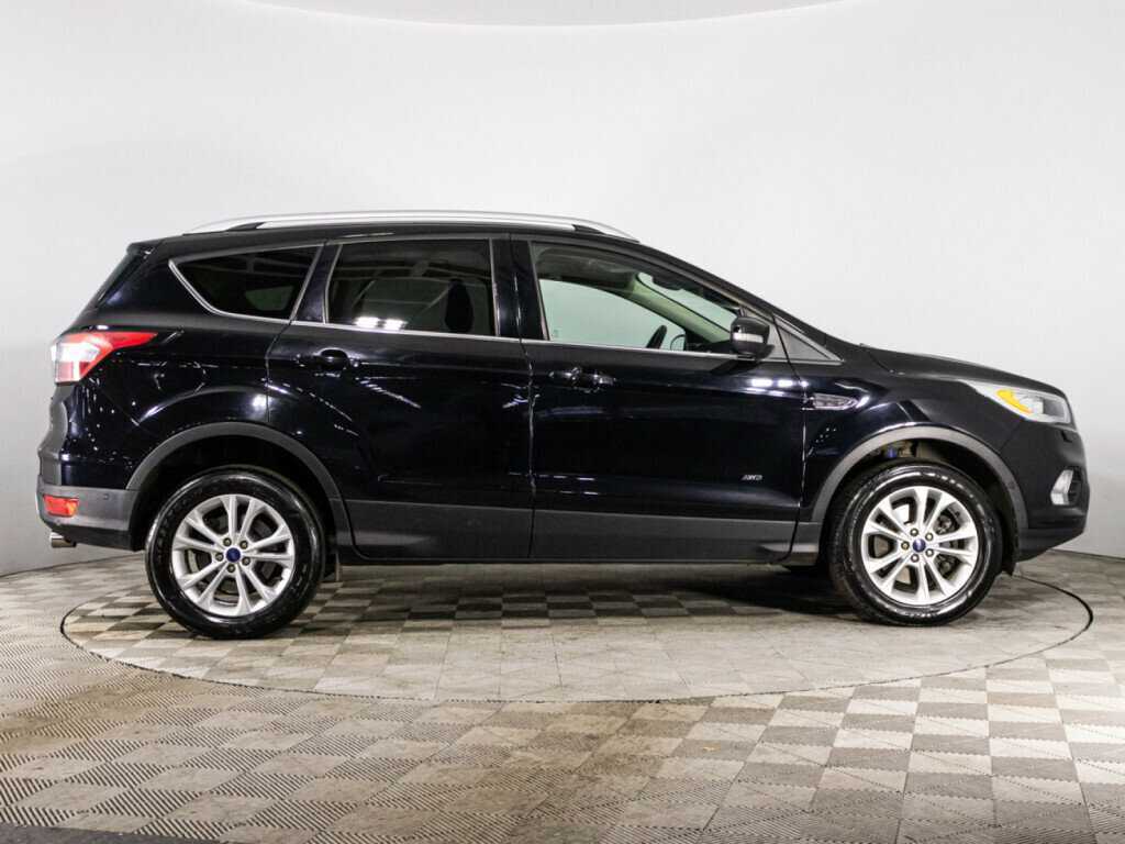 Ford Kuga 2017 года с пробегом. Фото: #3