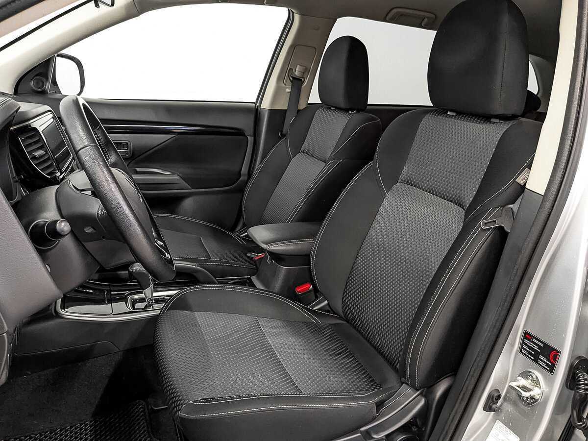 Mitsubishi Outlander 2020 года с пробегом. Фото: #19