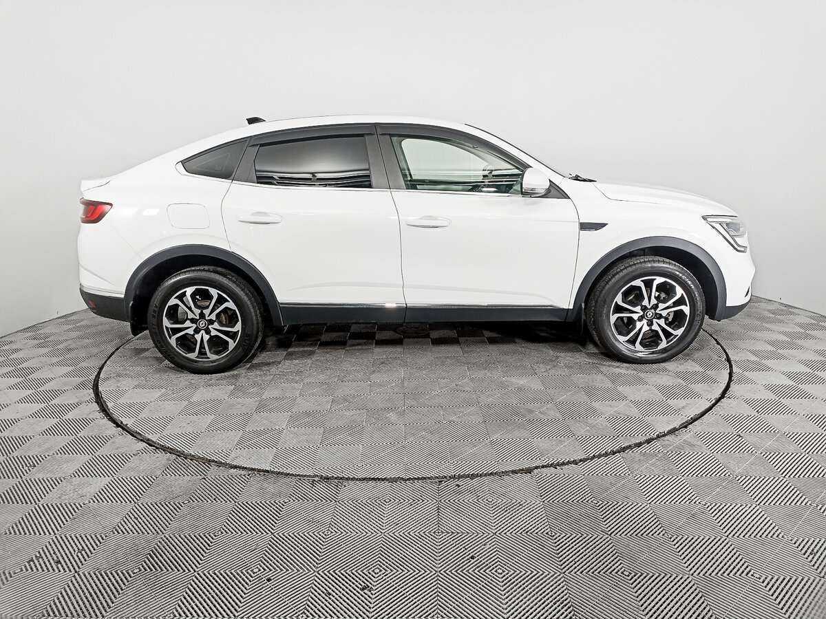 Renault Arkana 2021 года с пробегом. Фото: #3