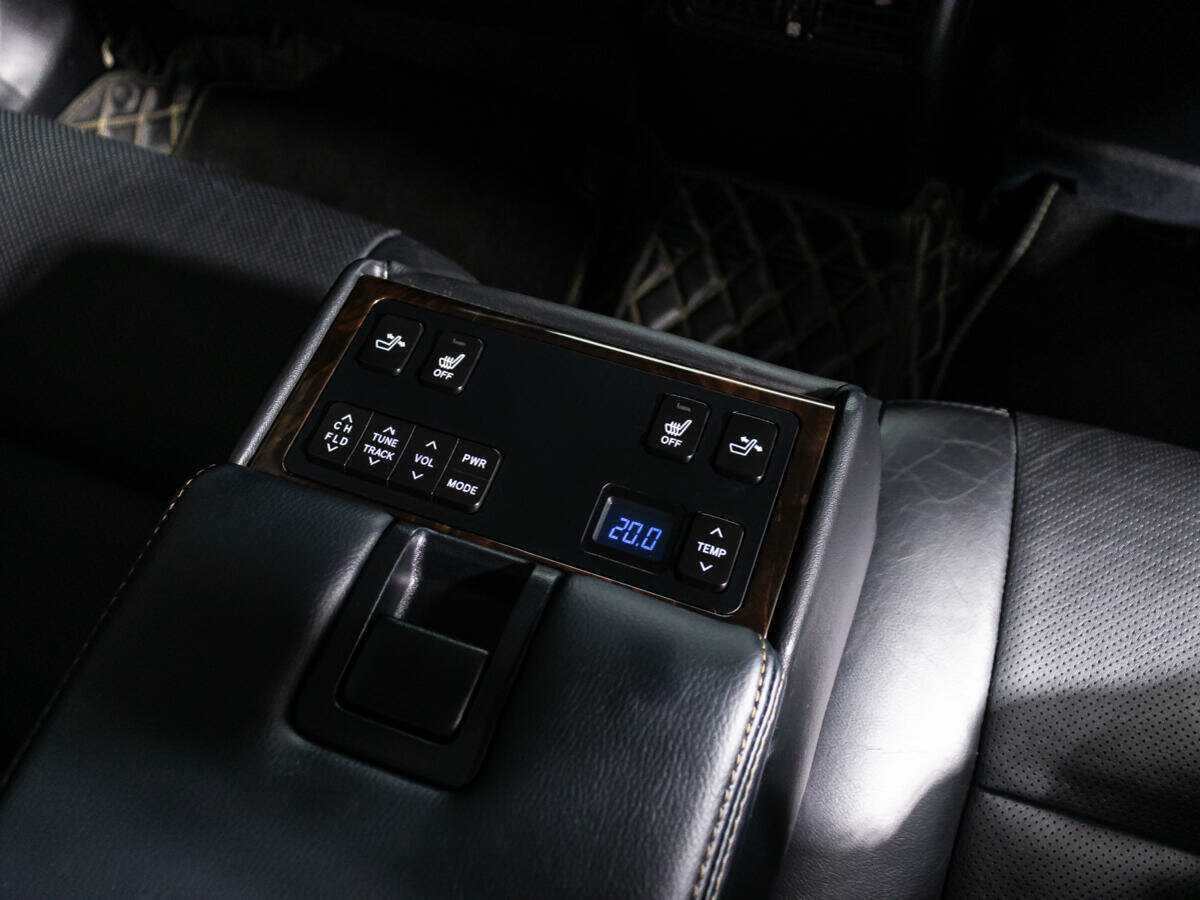 Toyota Camry 2017 года с пробегом. Фото: #20