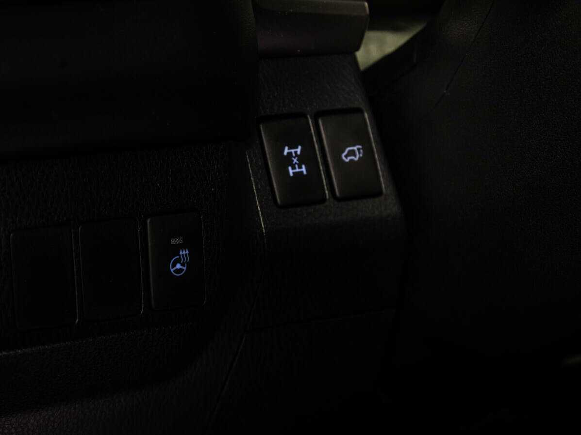 Toyota RAV4 2015 года с пробегом. Фото: #15