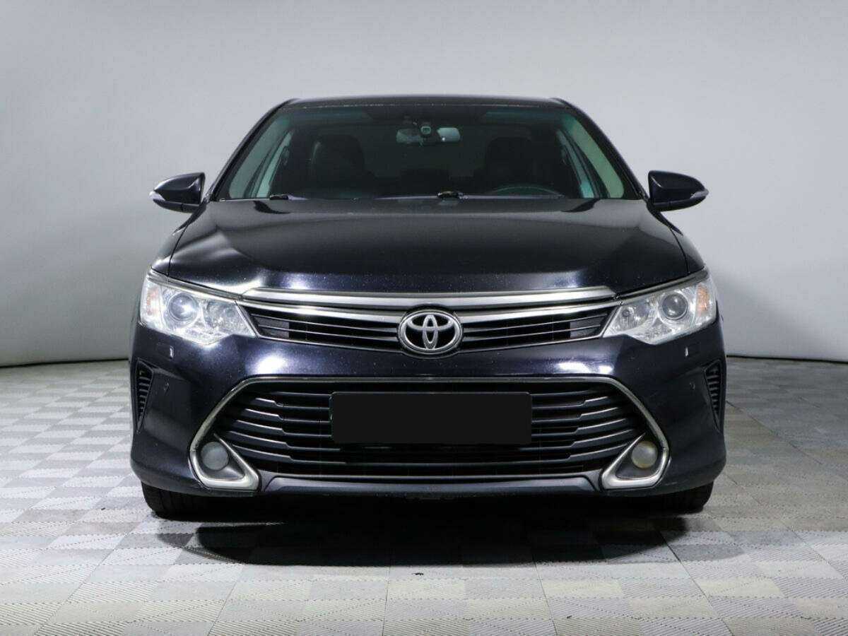 Toyota Camry 2017 года с пробегом. Фото: #1
