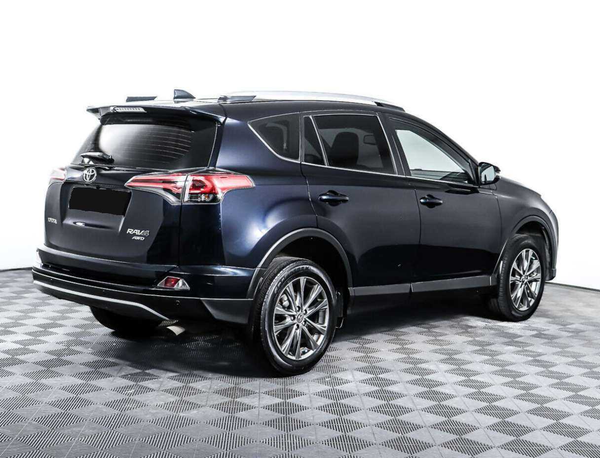 Toyota RAV4 2018 года с пробегом. Фото: #4