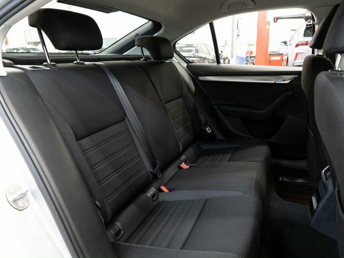 Skoda Octavia 2017 года с пробегом. Фото: #7