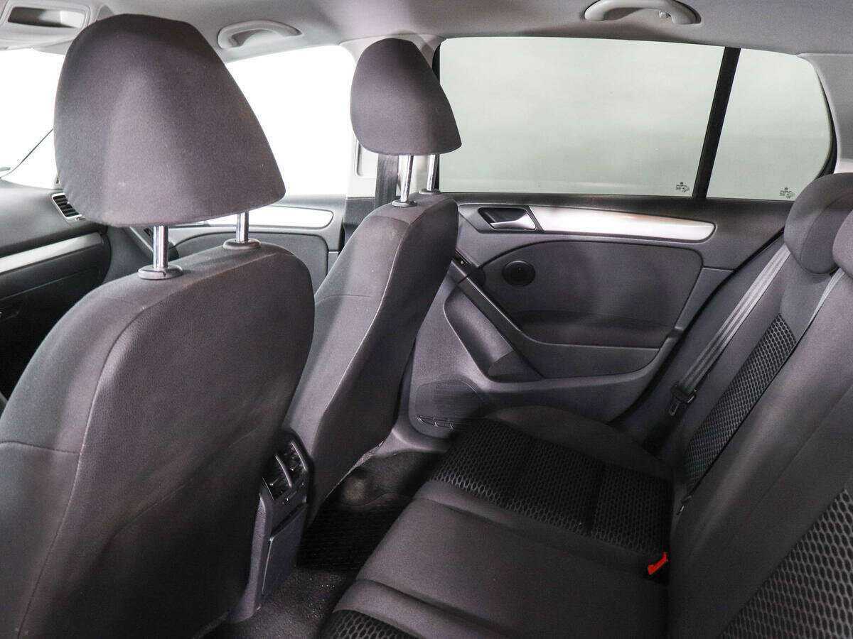 Volkswagen Golf 2012 года с пробегом. Фото: #7