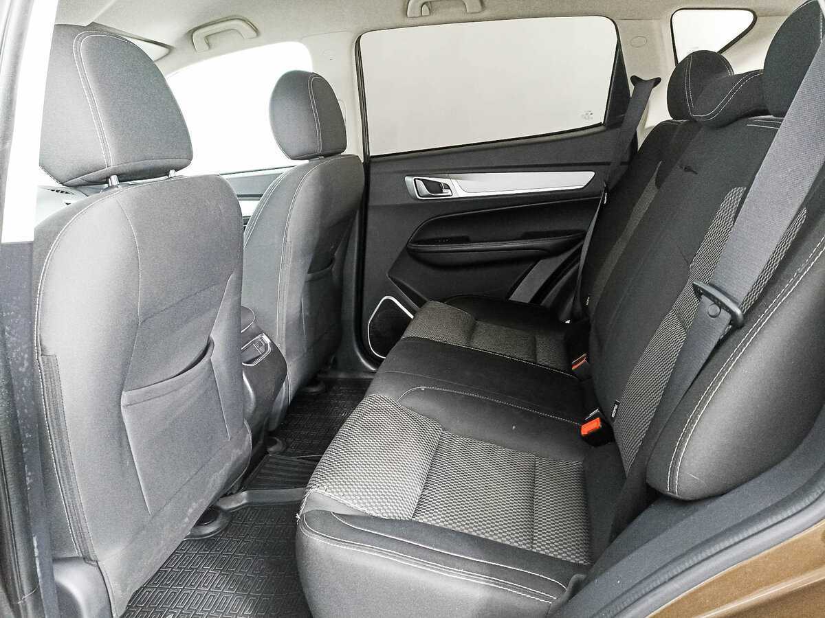 Geely Emgrand X7 2020 года с пробегом. Фото: #9