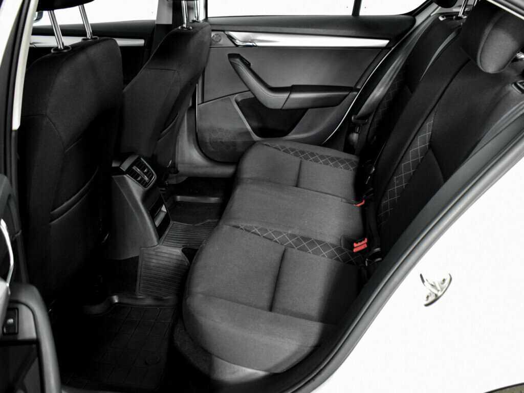 Skoda Octavia 2019 года с пробегом. Фото: #7