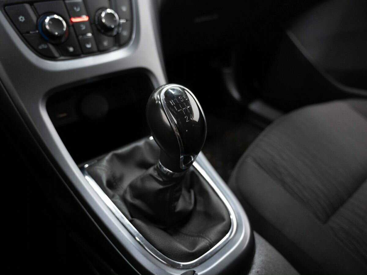 Opel Astra 2013 года с пробегом. Фото: #17