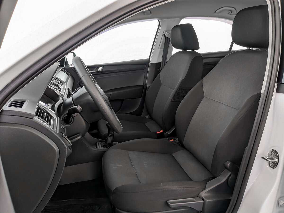 Skoda Rapid 2017 года с пробегом. Фото: #15