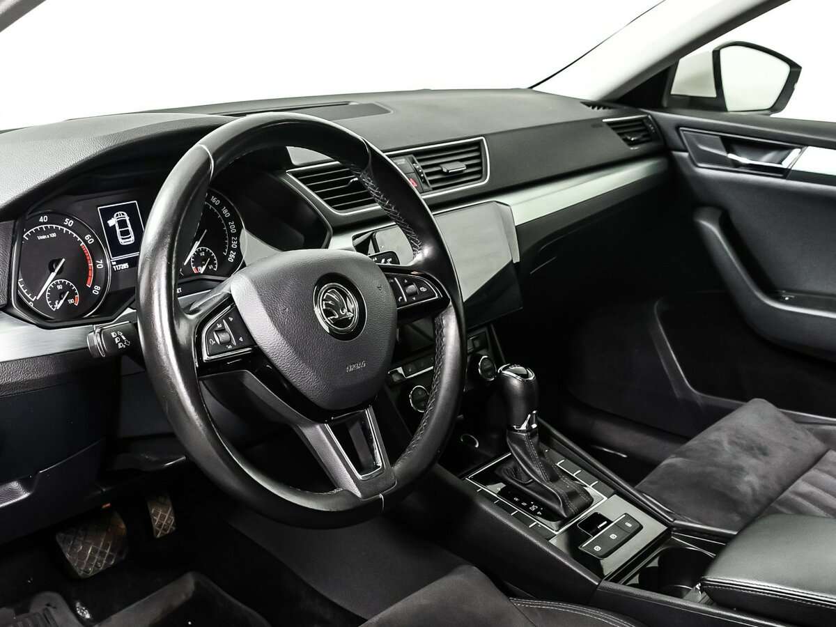 Skoda Superb 2016 года с пробегом. Фото: #12