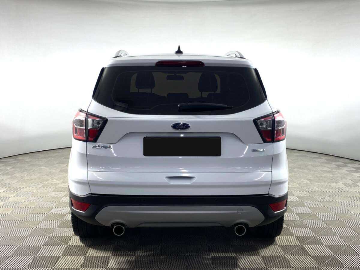 Ford Kuga 2017 года с пробегом. Фото: #4