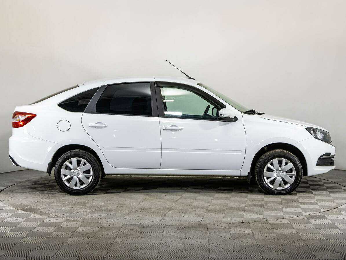 Lada (ВАЗ) Granta 2022 года с пробегом. Фото: #3