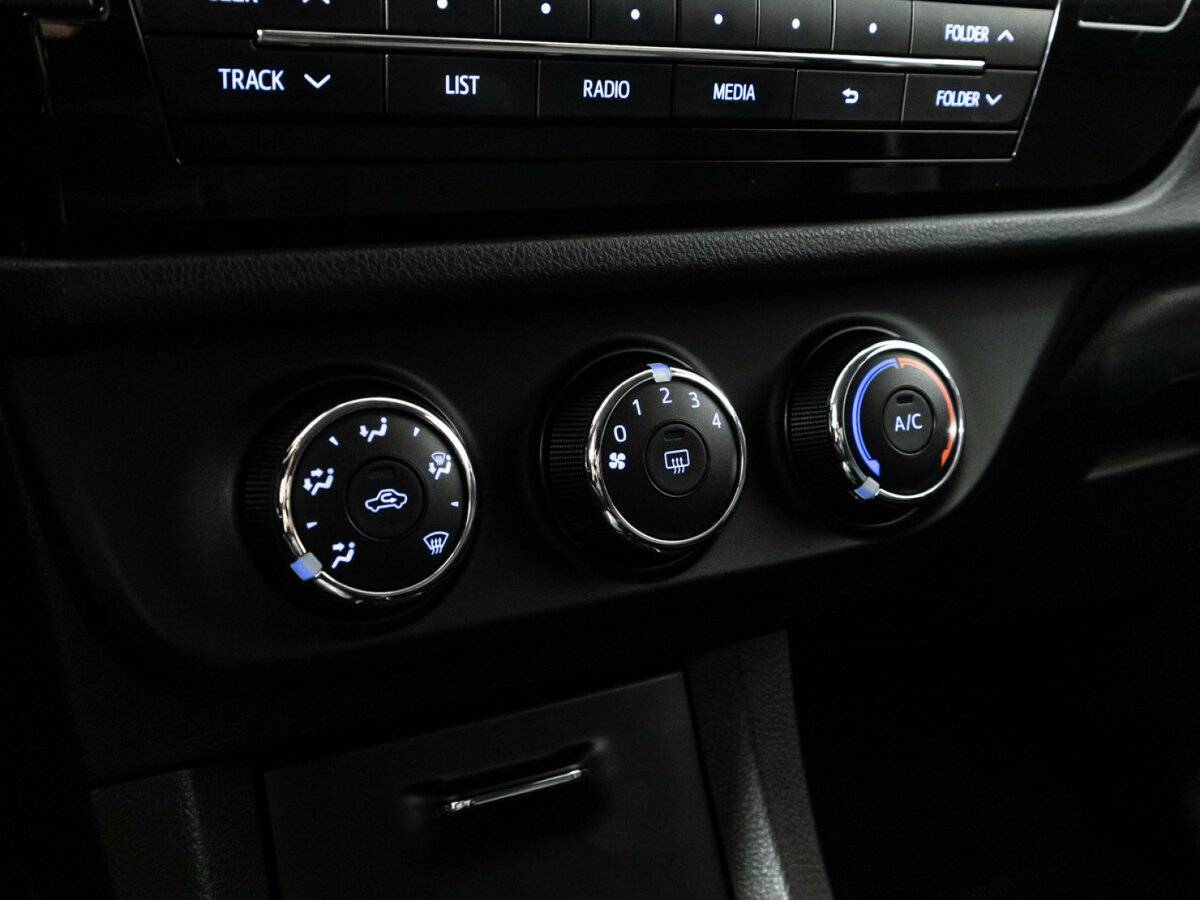 Toyota Corolla 2013 года с пробегом. Фото: #16