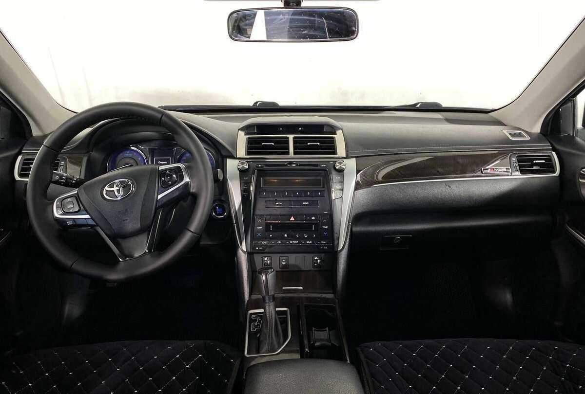 Toyota Camry 2017 года с пробегом. Фото: #10