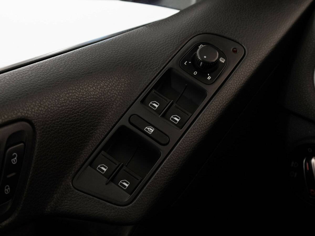 Volkswagen Tiguan 2012 года с пробегом. Фото: #12