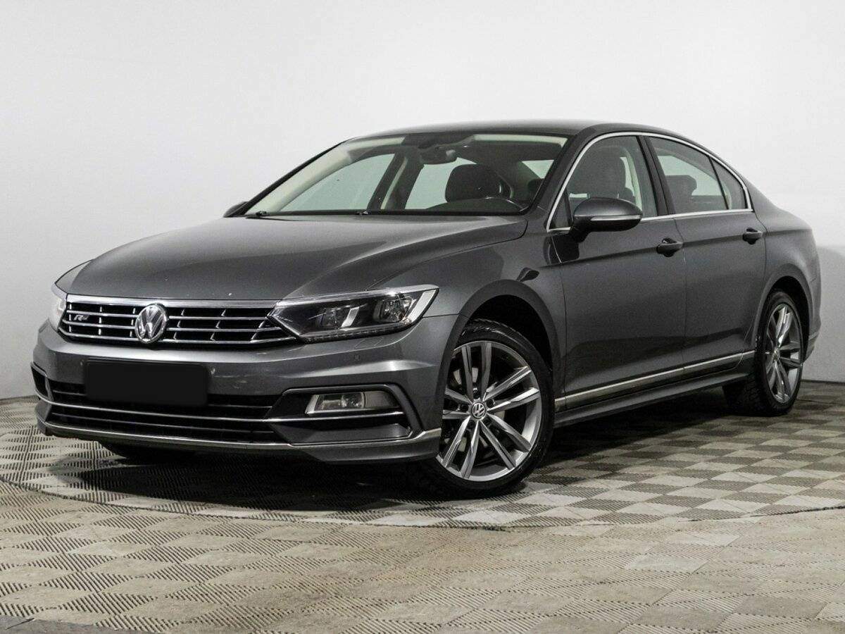 Volkswagen Passat 2017 года с пробегом. Фото: #0