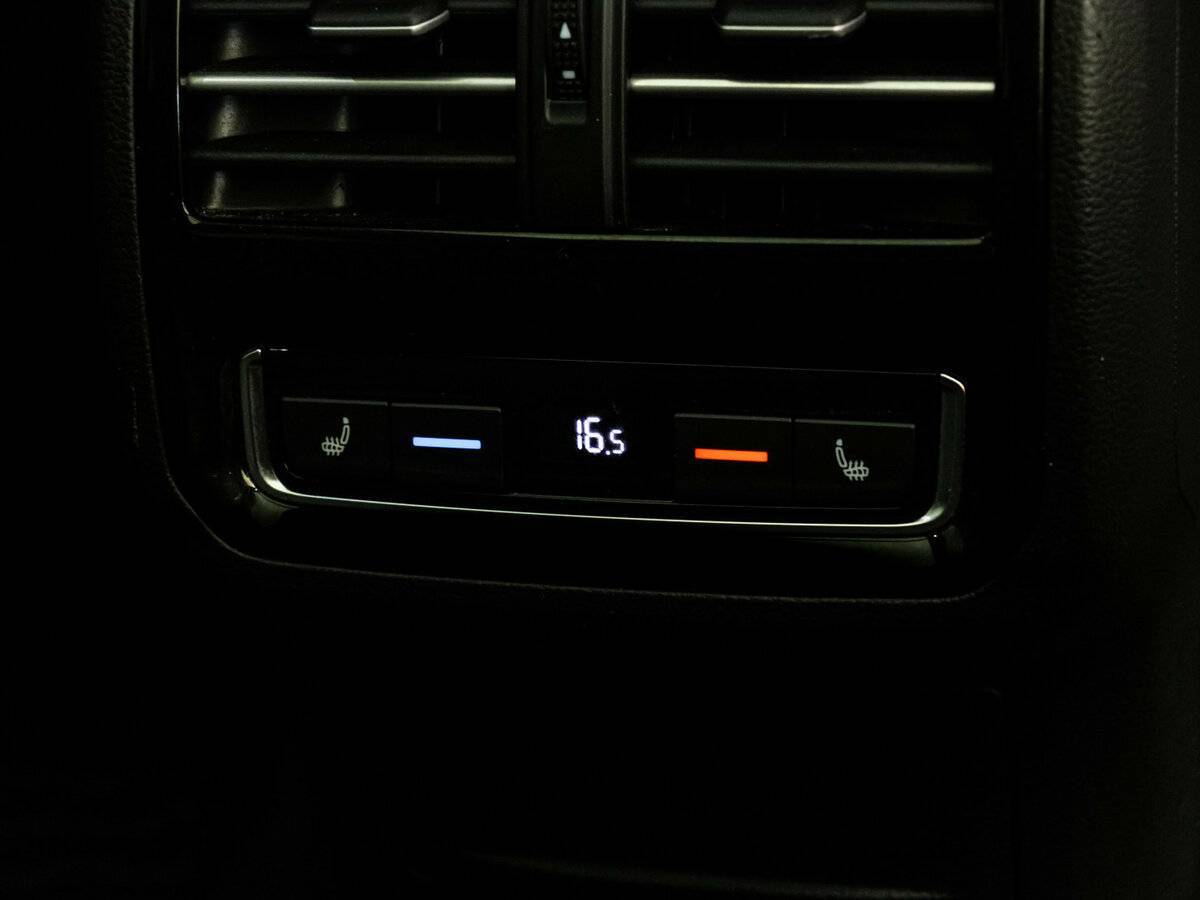 Volkswagen Passat 2016 года с пробегом. Фото: #18