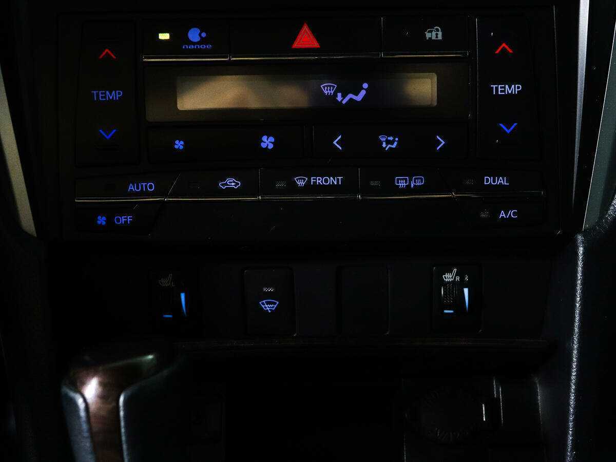 Toyota Camry 2018 года с пробегом. Фото: #13