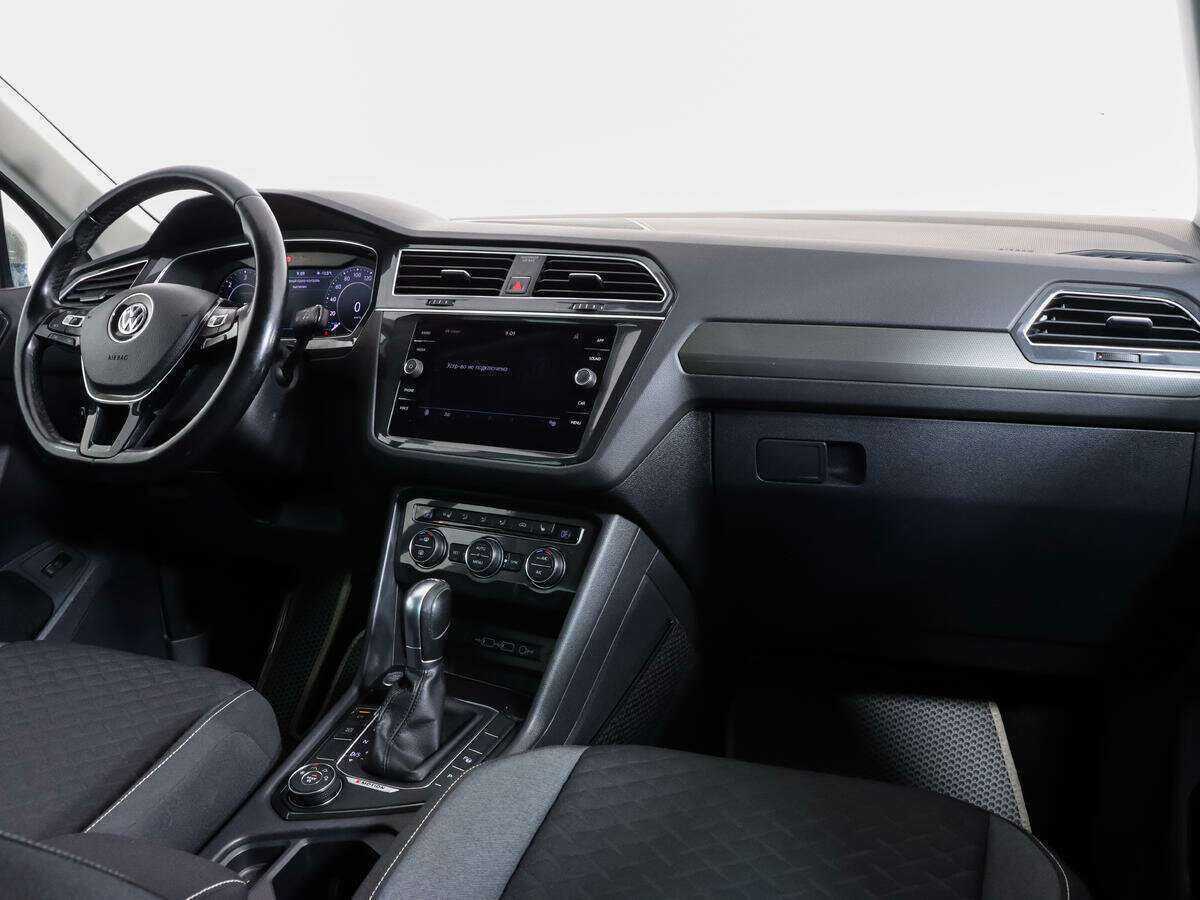 Volkswagen Tiguan 2018 года с пробегом. Фото: #6