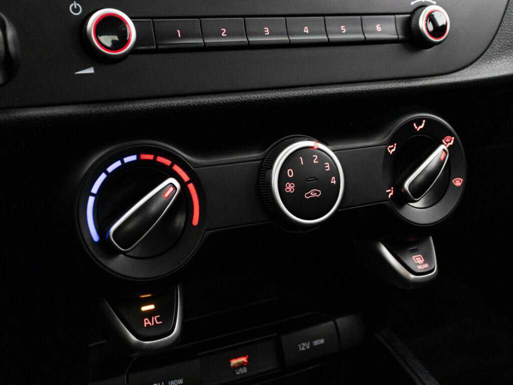 Kia Rio 2020 года с пробегом. Фото: #15