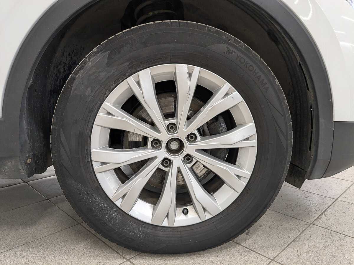 Volkswagen Tiguan 2021 года с пробегом. Фото: #9