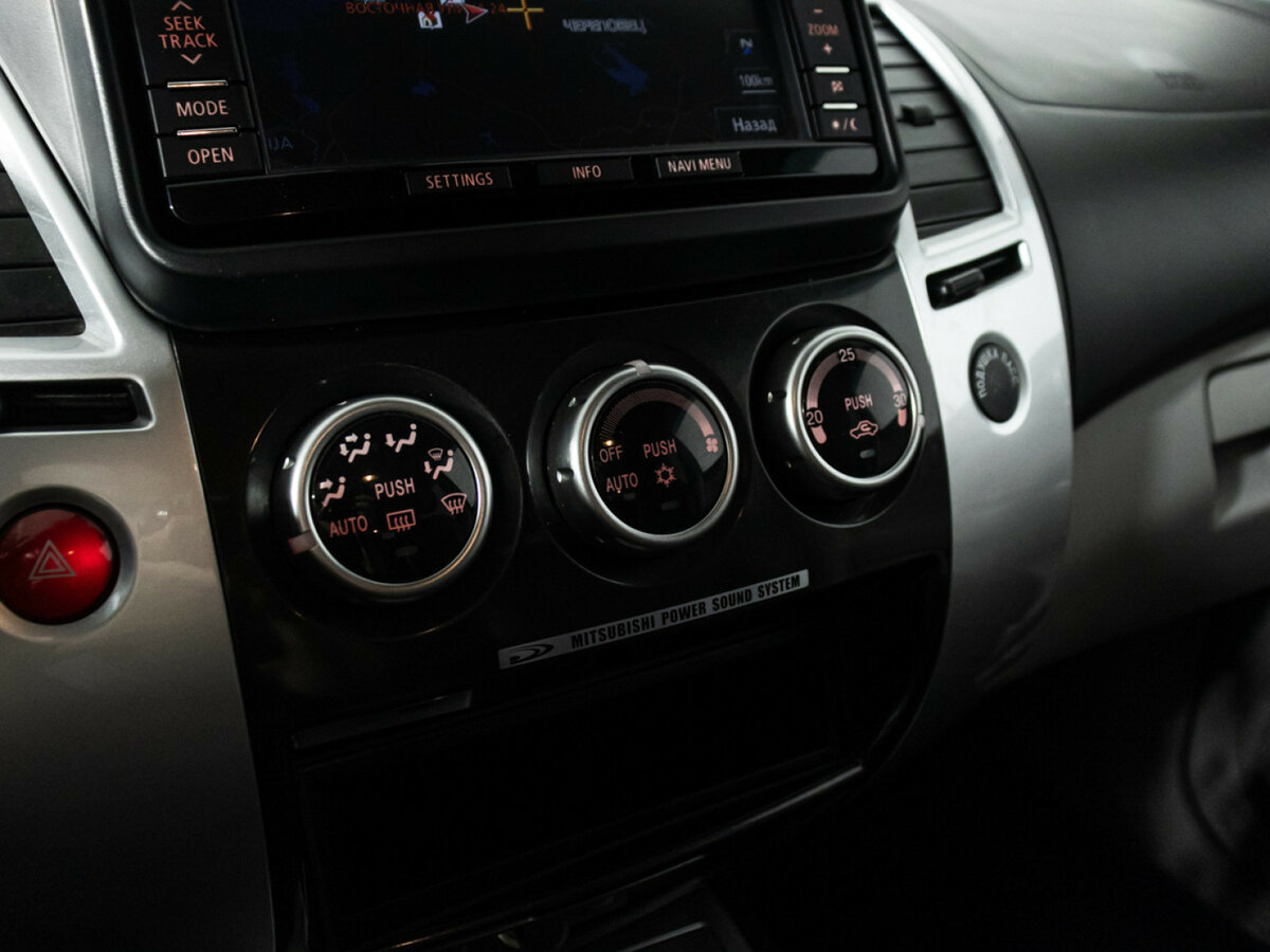 Mitsubishi Pajero Sport 2013 года с пробегом. Фото: #13