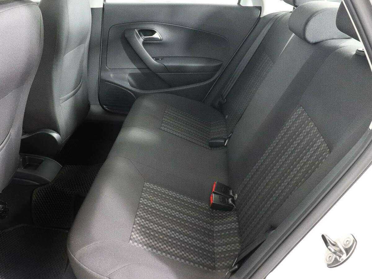 Volkswagen Polo 2015 года с пробегом. Фото: #6