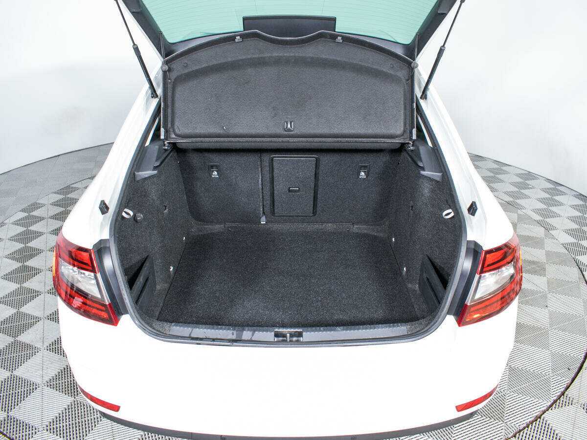 Skoda Octavia 2018 года с пробегом. Фото: #17