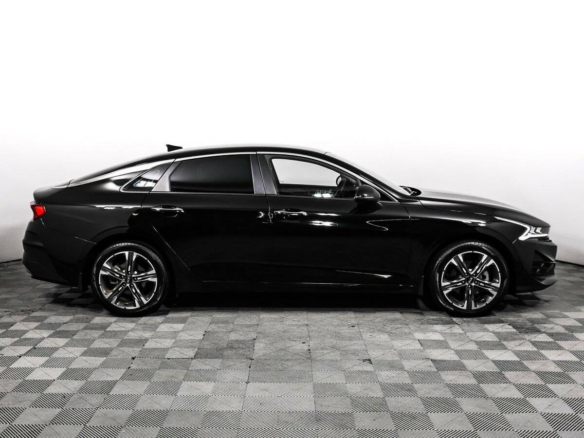 Kia K5 2021 года с пробегом. Фото: #3