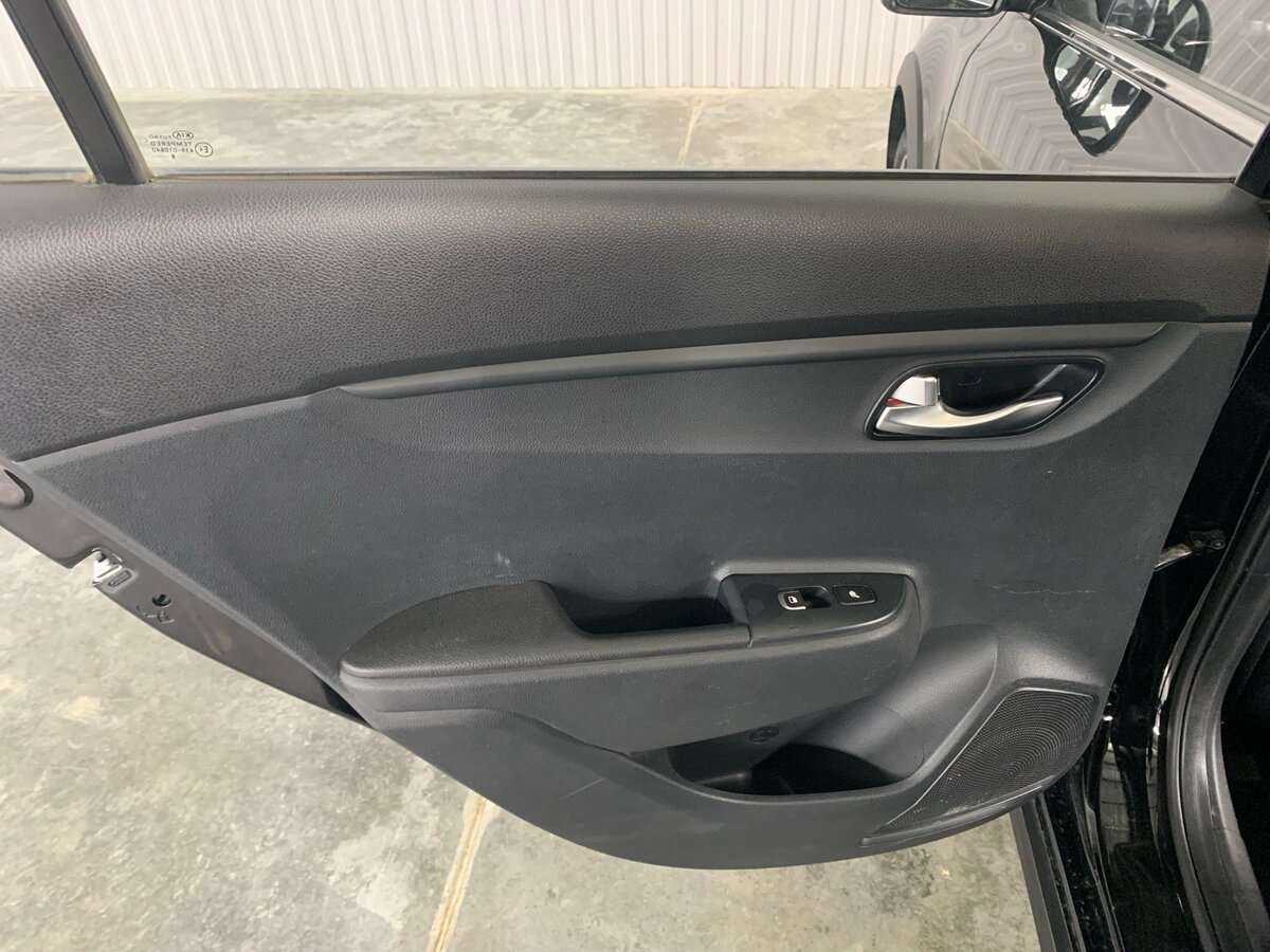 Kia Rio 2018 года с пробегом. Фото: #17