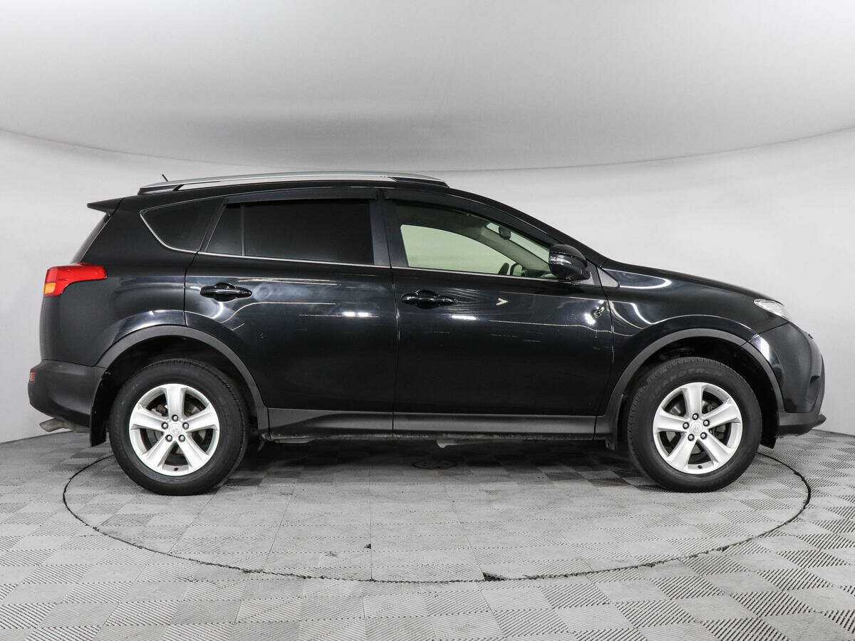 Toyota RAV4 2014 года с пробегом. Фото: #3