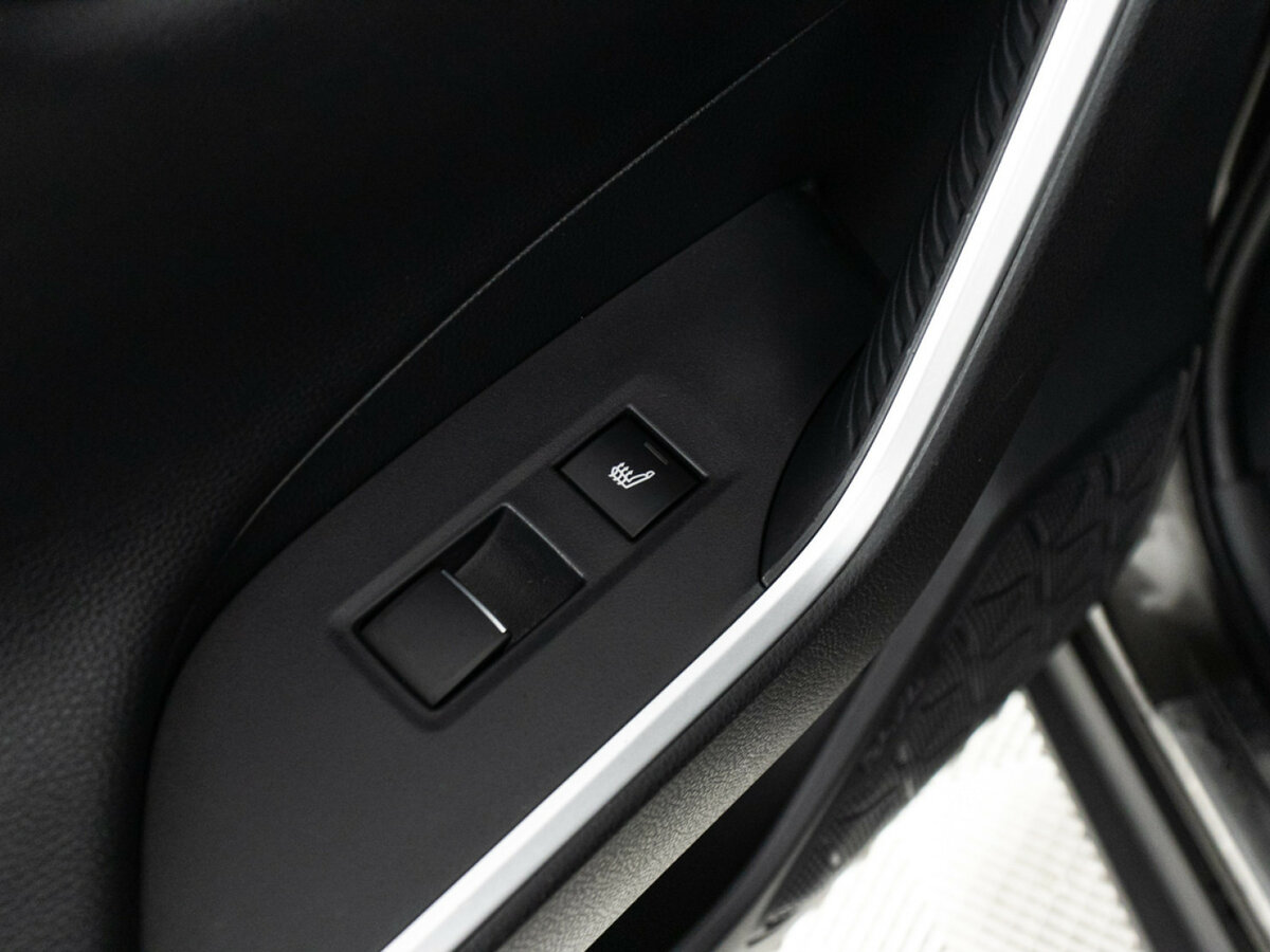 Toyota RAV4 2020 года с пробегом. Фото: #20