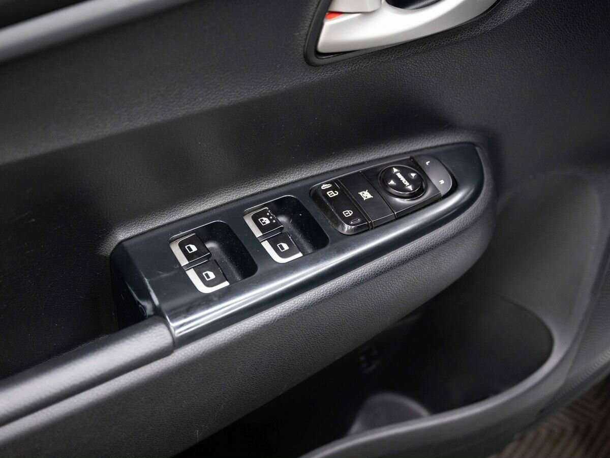 Kia Rio 2018 года с пробегом. Фото: #17
