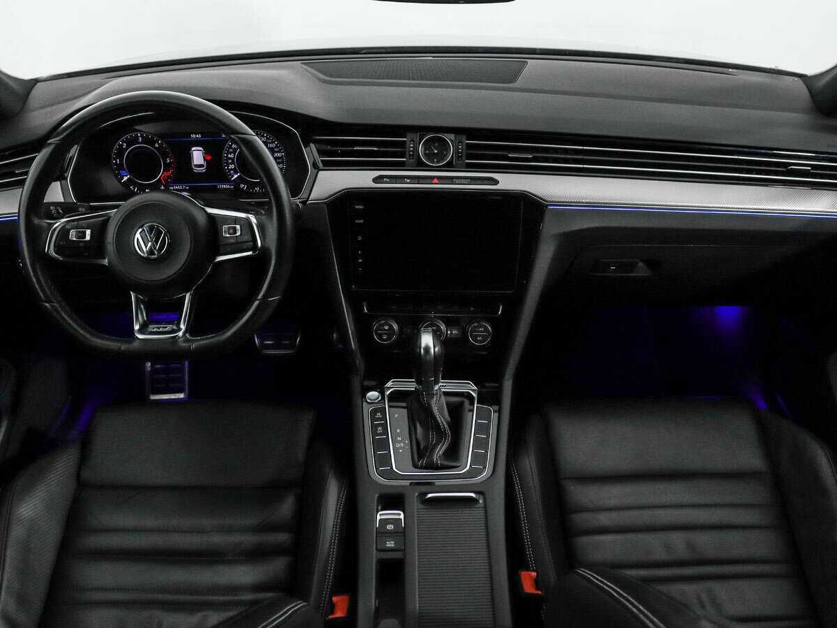 Volkswagen Passat 2019 года с пробегом. Фото: #12