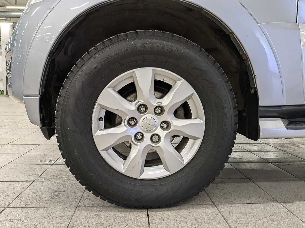 Mitsubishi Pajero 2014 года с пробегом. Фото: #11