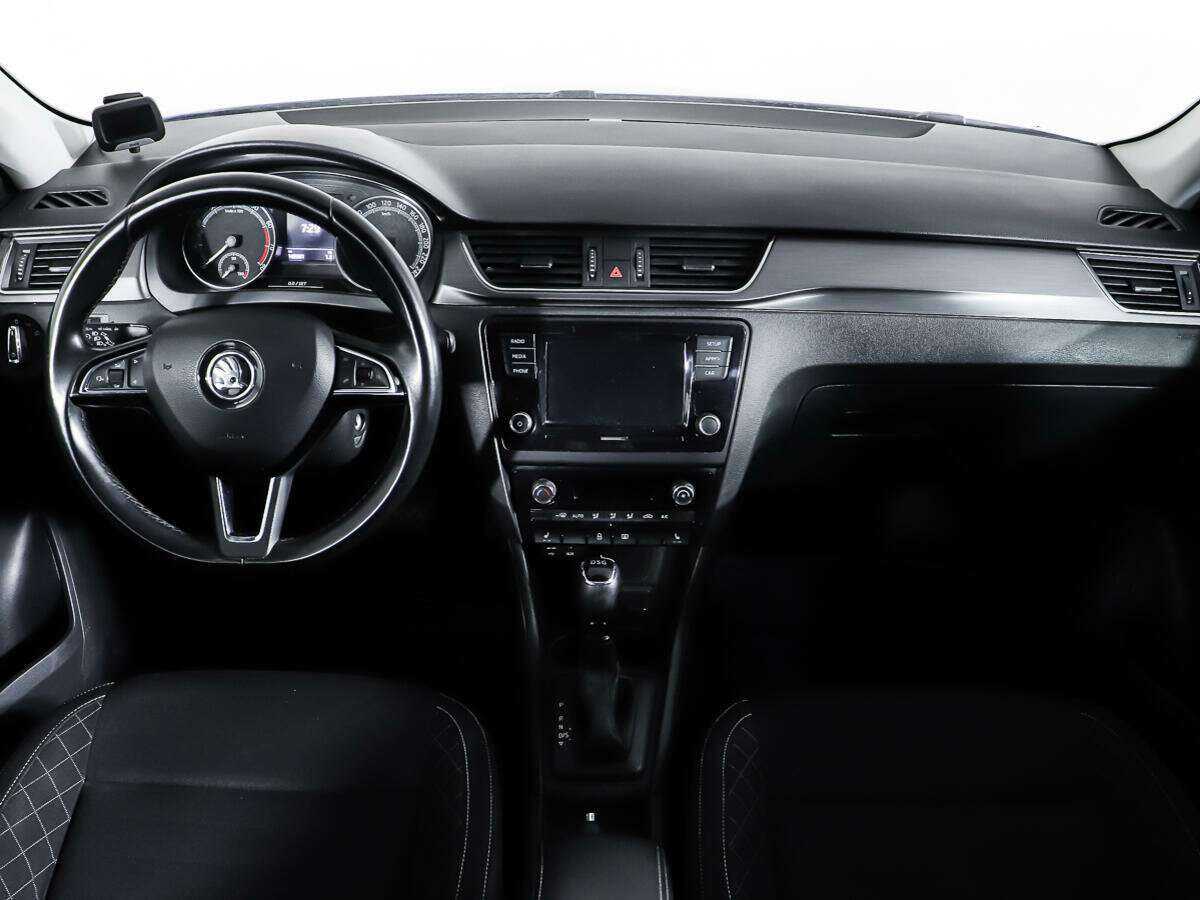 Skoda Rapid 2017 года с пробегом. Фото: #12