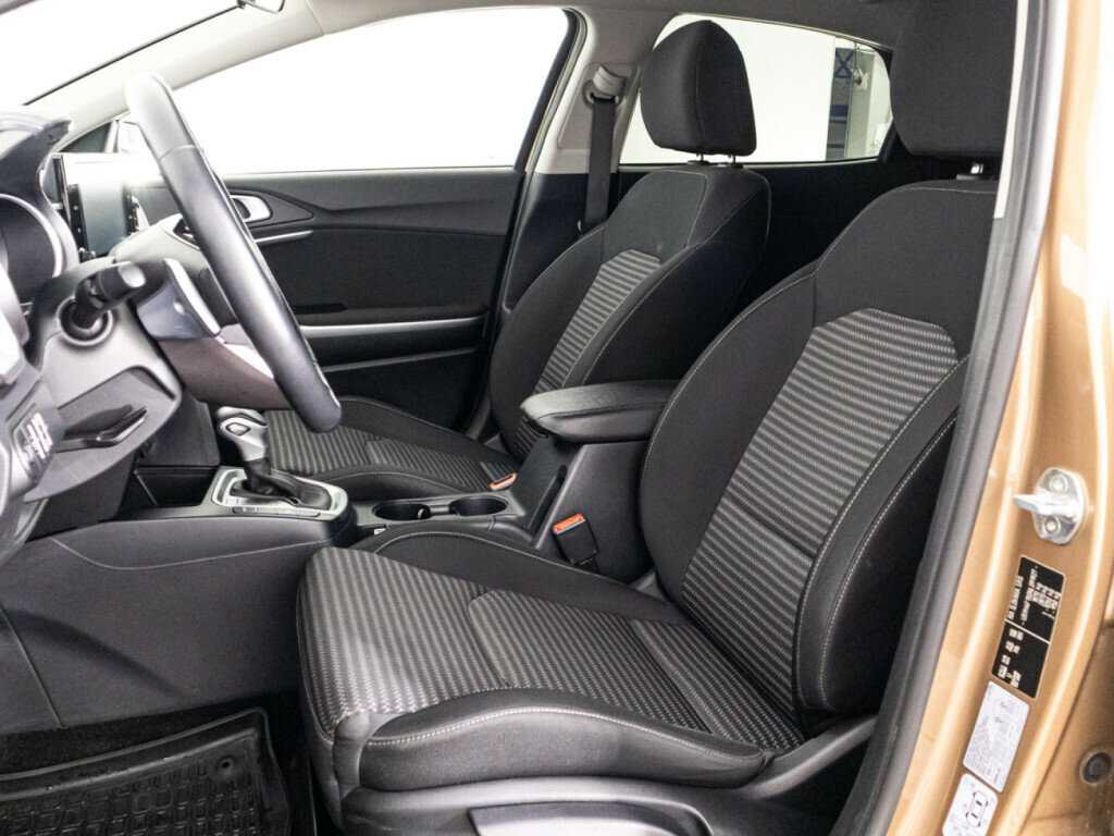 Kia XCeed 2021 года с пробегом. Фото: #17