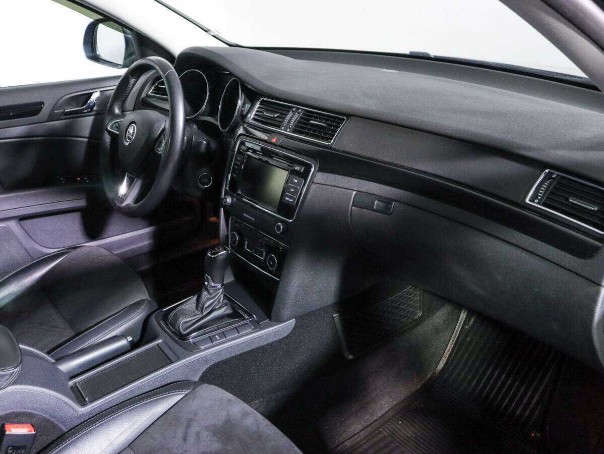 Skoda Superb 2013 года с пробегом. Фото: #8